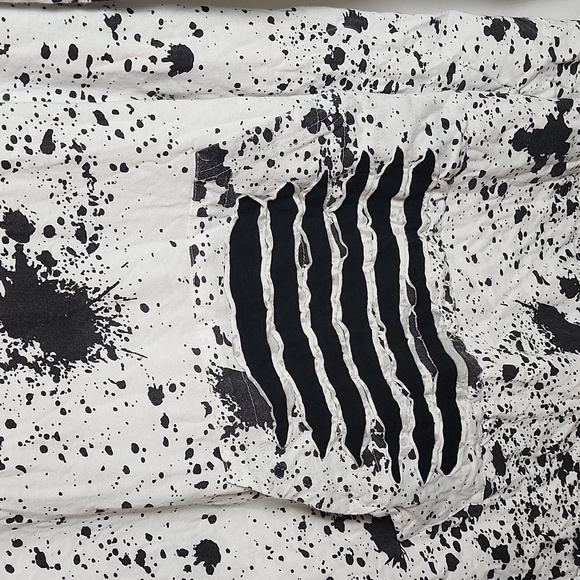 Carbon Large - Picture 8 of 10